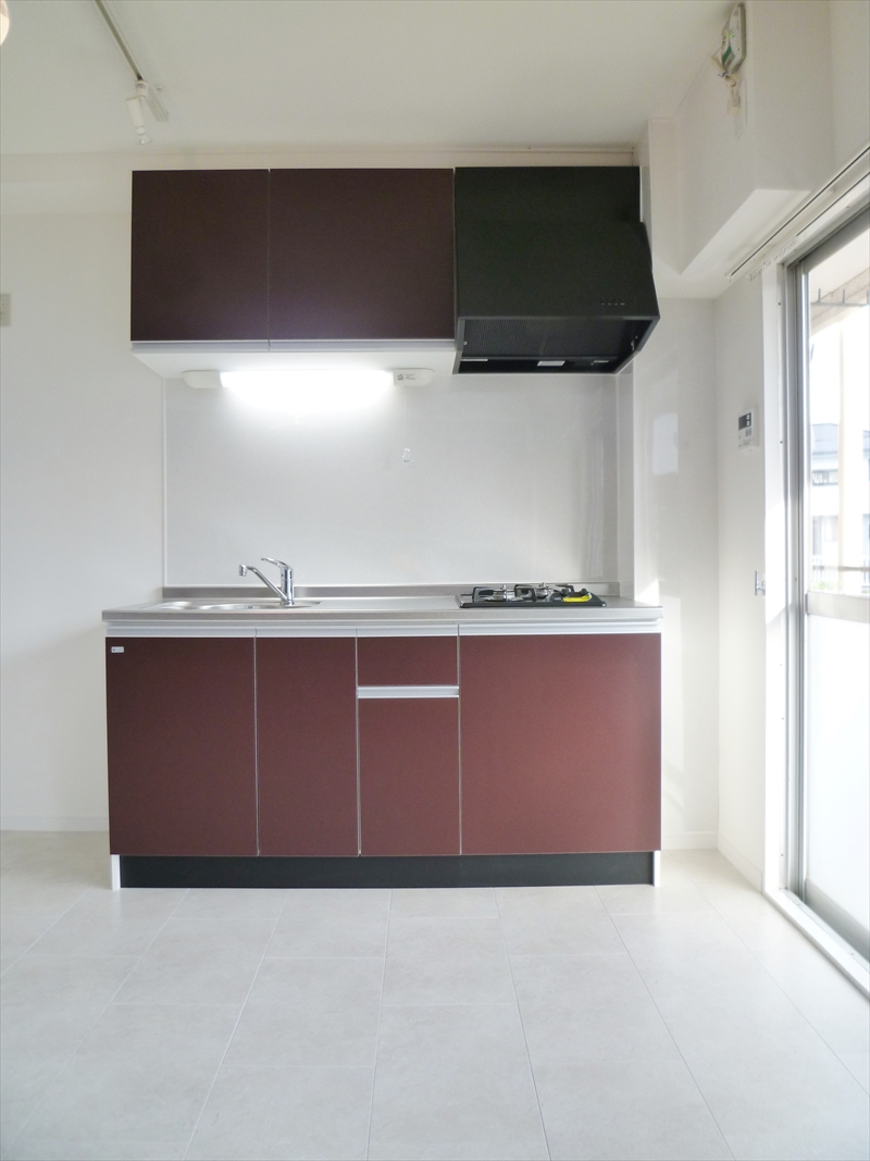 ブラウン ワインレッドで大人のモテ部屋 リフォーム リノベーションのティー エル シー